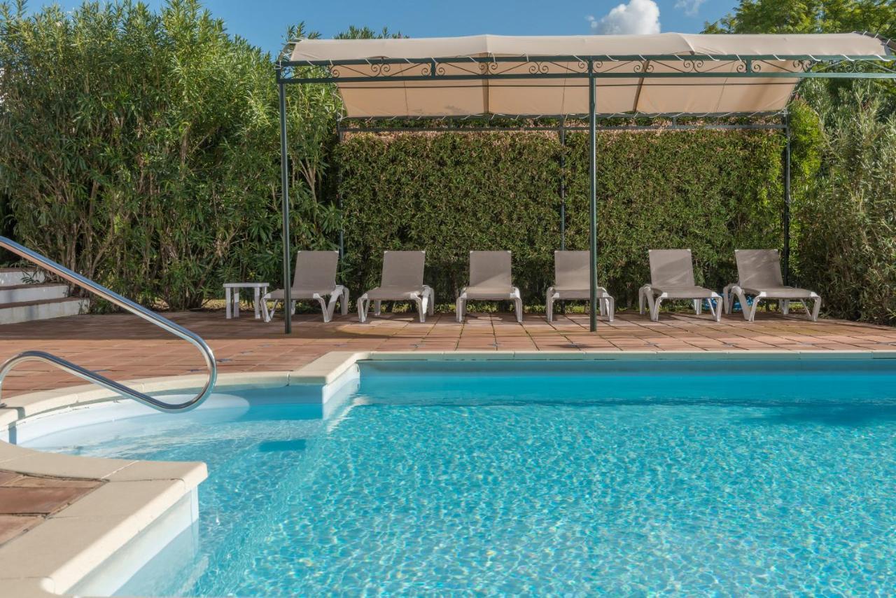 בנאלופ קסאס וייחאס Resort Villas Andalucia מראה חיצוני תמונה