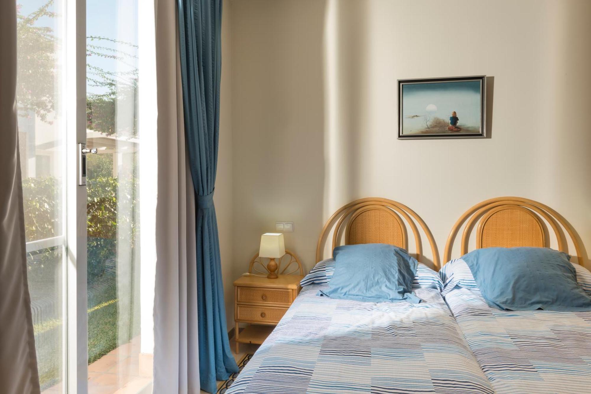 בנאלופ קסאס וייחאס Resort Villas Andalucia מראה חיצוני תמונה