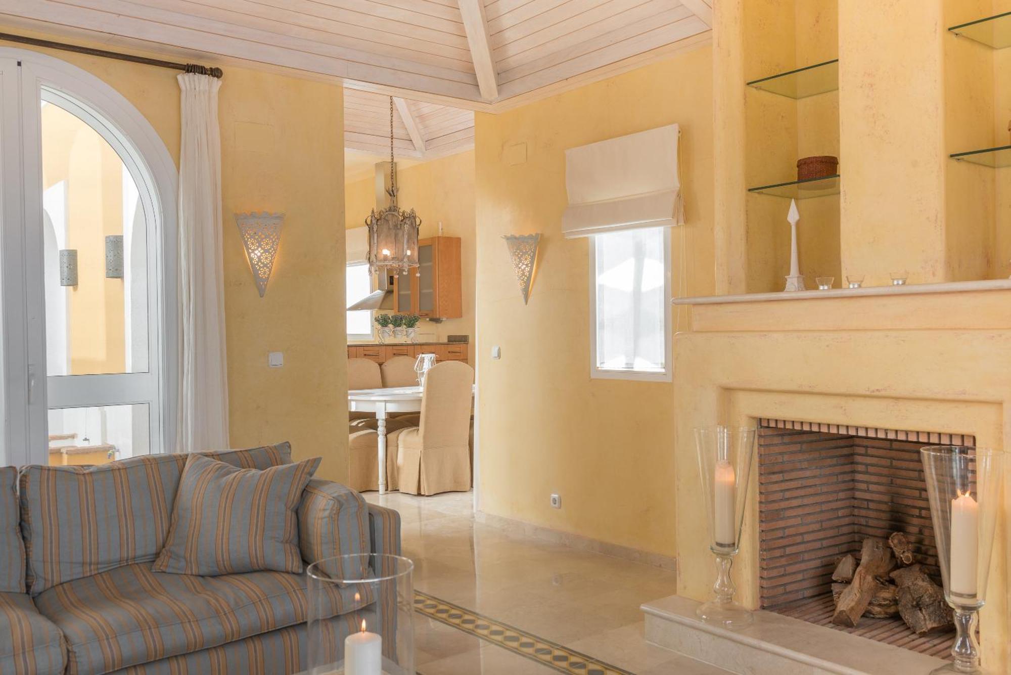 בנאלופ קסאס וייחאס Resort Villas Andalucia חדר תמונה
